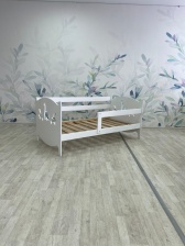 Кровать деревянная «Дино»