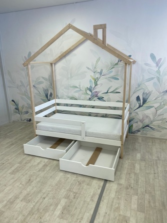 Кровать-домик деревянная «Массив 001» фото 2