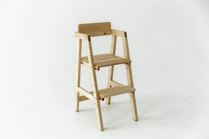 Растущий деревянный стул прозрачное масло фото 1