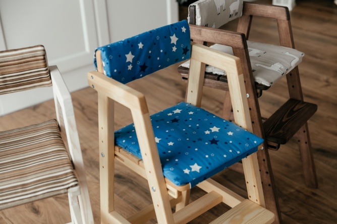 Растущий деревянный стул белая эмаль фото 5